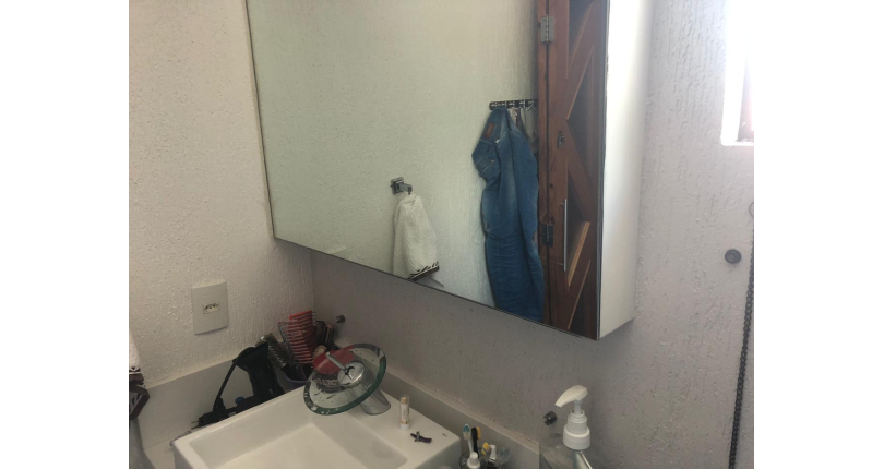 Sobrado à venda no Jaraguá na Rua Dona Gertrudes Jordão 257, no Condomínio Village Park 