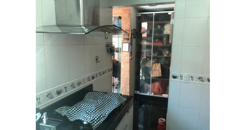 Sobrado à venda no Jaraguá na Rua Dona Gertrudes Jordão 257, no Condomínio Village Park 