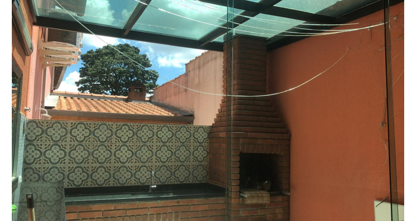 Sobrado à venda no Jaraguá na Rua Dona Gertrudes Jordão 257, no Condomínio Village Park 