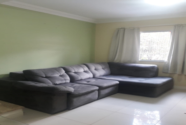 Sobrado à venda no Jaraguá na Rua Dona Gertrudes Jordão 257, no Condomínio Village Park 