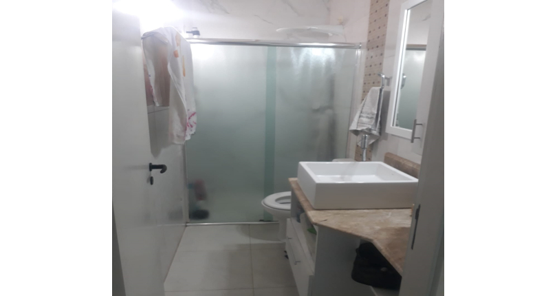 Sobrado à venda no Jaraguá na Rua Dona Gertrudes Jordão 257, no Condomínio Village Park 