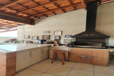 Sobrado à venda em Pirituba no Jardim São José na Rua Adele Zarzur 