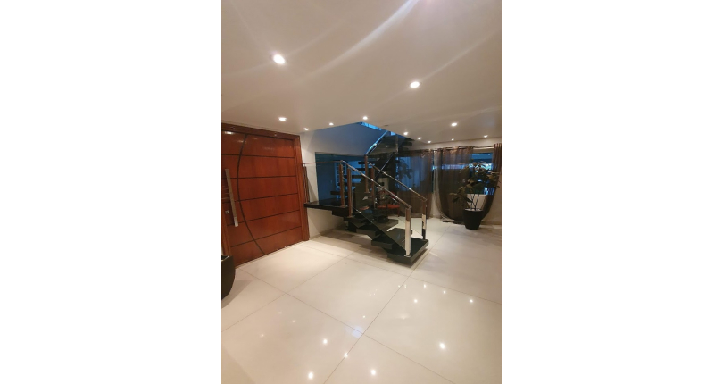 Sobrado à venda em Pirituba no Jardim São José na Rua Adele Zarzur 