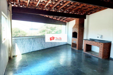 Belo Sobrado à venda na Vila Guedes na Rua Confidência Musical, 