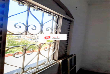 Belo Sobrado à venda na Vila Guedes na Rua Confidência Musical, 