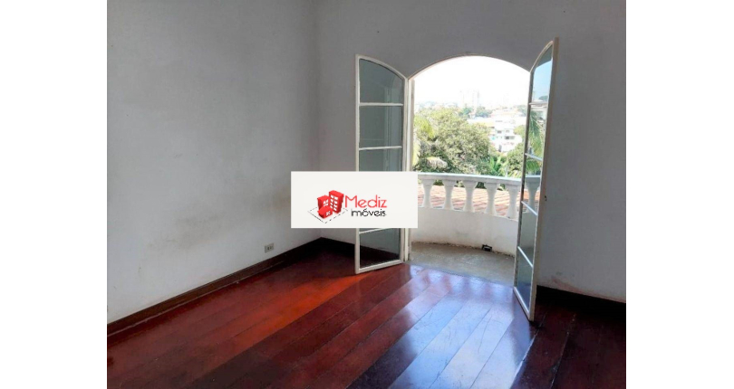 Belo Sobrado à venda na Vila Guedes na Rua Confidência Musical, 