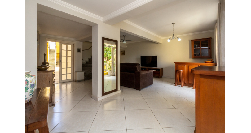 Sobrado à venda Rua Doutor Odon Carlos de Figueiredo Ferraz, Parque São Domingos - Imóveis à Venda