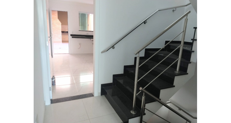 Sobrado à venda Rua Severino Vilar Filho, 181, Parque São Domingos - Imóveis à Venda