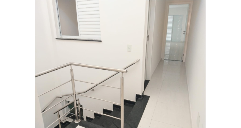 Sobrado à venda Rua Severino Vilar Filho, Parque São Domingos - Imóveis à Venda