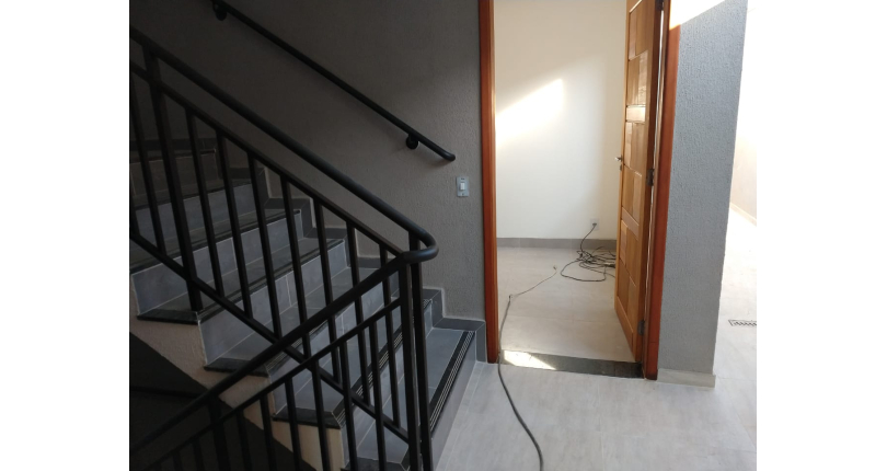 Apartamento à venda Avenida José Alves de Mira, 56, Vila Clarice - Imóveis à Venda