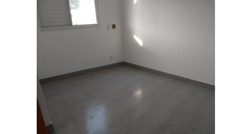 Apartamento à venda Avenida José Alves de Mira, 56, Vila Clarice - Imóveis à Venda