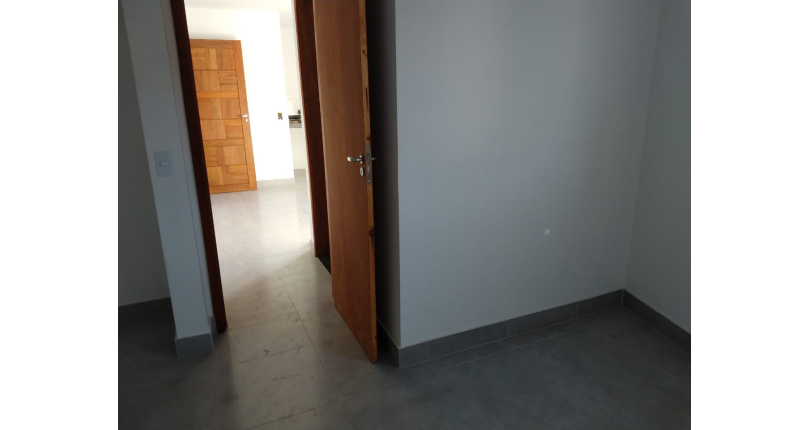 Apartamento à venda Avenida José Alves de Mira, 56, Vila Clarice - Imóveis à Venda