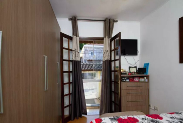 Sobrado à venda na Vila Palmeiras na Rua Antônio Teixeira Braga