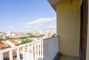 Sobrado à venda na Vila Palmeiras na Rua Antônio Teixeira Braga