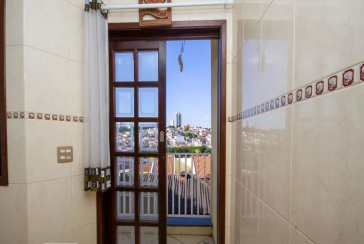 Sobrado à venda na Vila Palmeiras na Rua Antônio Teixeira Braga