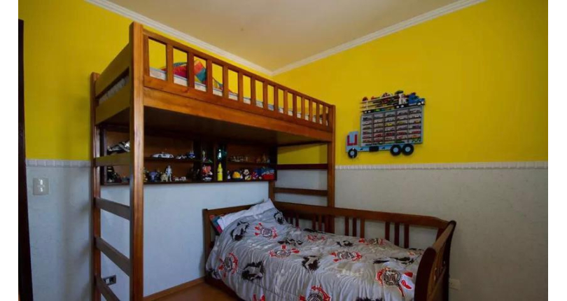 Sobrado à venda na Vila Palmeiras na Rua Antônio Teixeira Braga