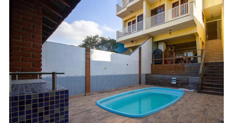 Sobrado à venda na Vila Palmeiras na Rua Antônio Teixeira Braga