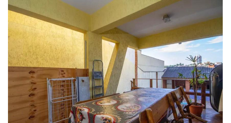 Sobrado à venda na Vila Palmeiras na Rua Antônio Teixeira Braga