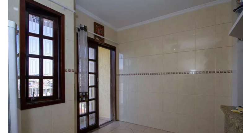 Sobrado à venda na Vila Palmeiras na Rua Antônio Teixeira Braga