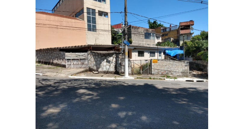 Terreno à venda no Jardim Mutinga na  Frederico Lecor 