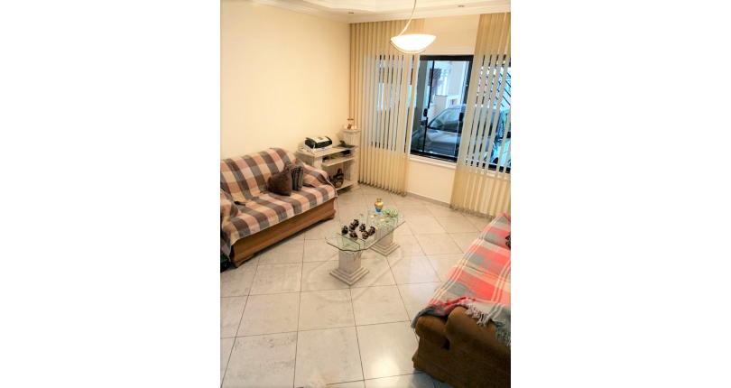 LINDO Sobrado à venda na Vila na Rua Altamira do Paraná