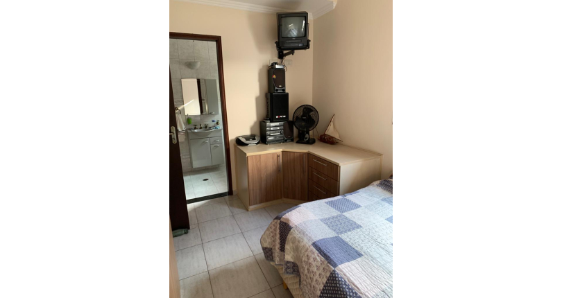 LINDO Sobrado à venda na Vila na Rua Altamira do Paraná