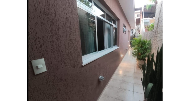  Casa à venda em Osasco na Vila dos Remédios na Rua Frei João Augusto Becker,