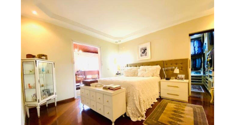 Belíssimo Sobrado à venda no City América na Rua Acádio, com 4 dormitórios sendo 3 suítes