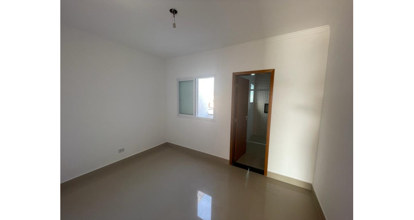 Sobrado novo à venda no Jardim Mangalot na Rua Manoel Martins da Rocha