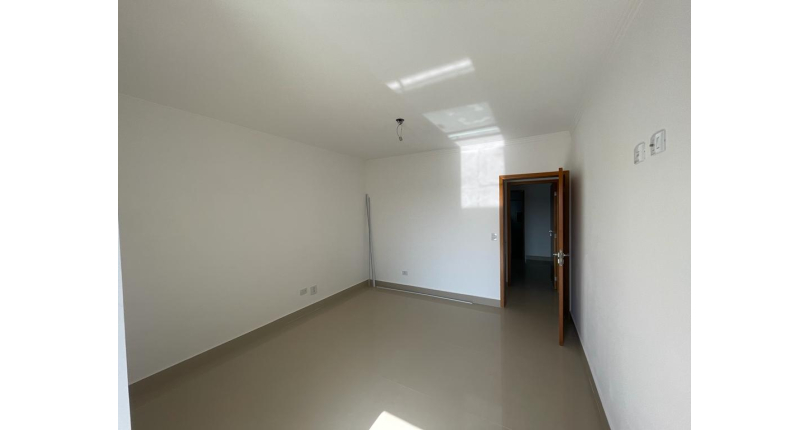 Sobrado novo à venda no Jardim Mangalot na Rua Manoel Martins da Rocha