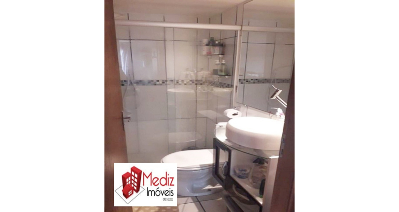 Apartamento à venda na Vila Guedes na Rua Martinho do Amaral 101, no Condomínio Edifício Safira