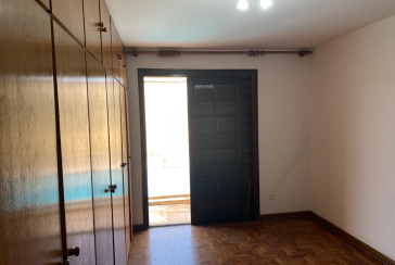 Casa Térrea no Jardim Maristela na Rua Coronel Augusto Machado