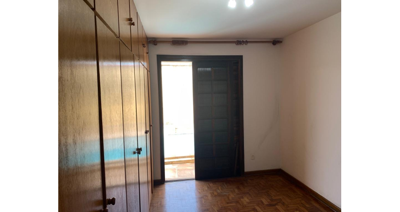 Casa Térrea no Jardim Maristela na Rua Coronel Augusto Machado