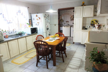  Sobrado à venda no Parque São Domingos na Rua Dona Herminda Borba Attuy