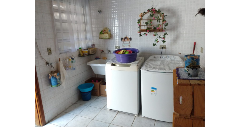  Sobrado à venda no Parque São Domingos na Rua Dona Herminda Borba Attuy