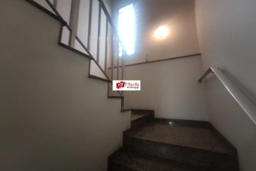 Sobrado à venda nos Remédios na Rua Frei João Augusto Becker