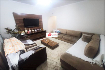 Sobrado à venda nos Remédios na Rua Frei João Augusto Becker