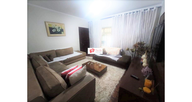 Sobrado à venda nos Remédios na Rua Frei João Augusto Becker