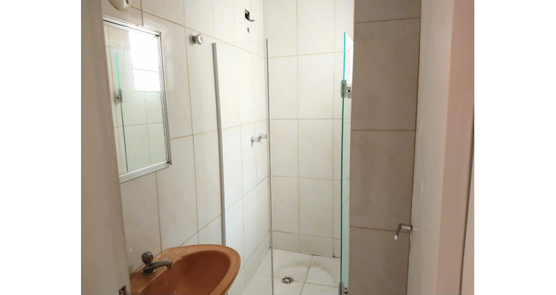  Ótimo Sobrado à venda no Jardim Santa Mônica na Rua Carlos de Resende