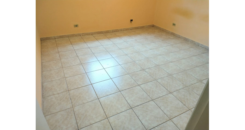  Ótimo Sobrado à venda no Jardim Santa Mônica na Rua Carlos de Resende