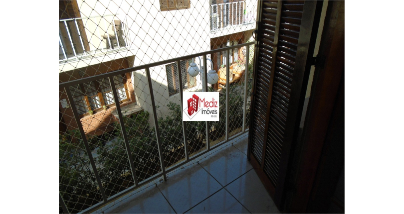  Sobrado à venda no Parque São Domingos na Rua João Veloso de Oliveira 235 no Condomínio Primavera 