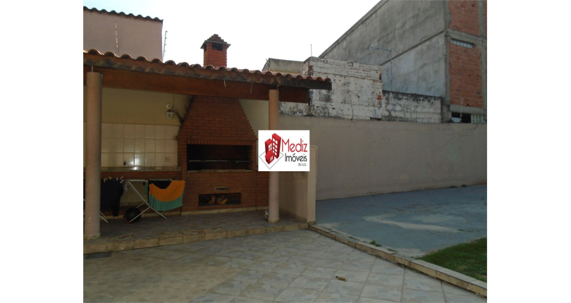  Sobrado à venda no Parque São Domingos na Rua João Veloso de Oliveira 235 no Condomínio Primavera 