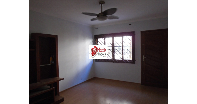  Sobrado à venda no Parque São Domingos na Rua João Veloso de Oliveira 235 no Condomínio Primavera 