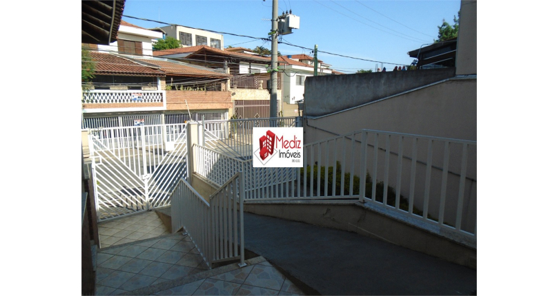  Sobrado à venda no Parque São Domingos na Rua João Veloso de Oliveira 235 no Condomínio Primavera 