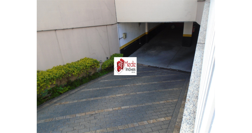  Sobrado à venda no Parque São Domingos na Rua João Veloso de Oliveira 235 no Condomínio Primavera 