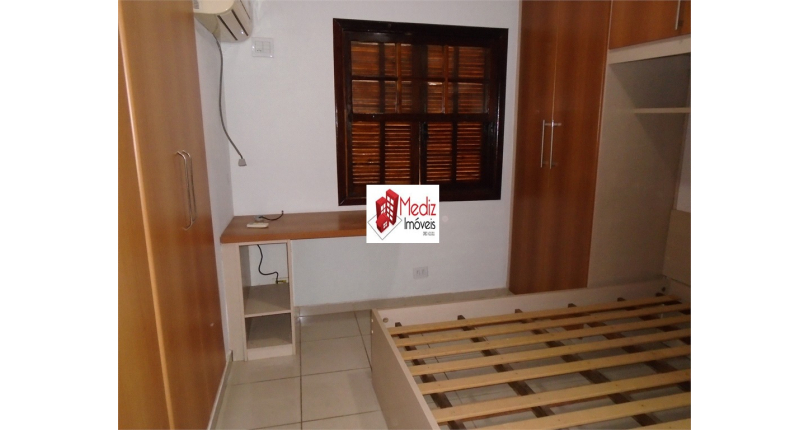  Sobrado à venda no Parque São Domingos na Rua João Veloso de Oliveira 235 no Condomínio Primavera 