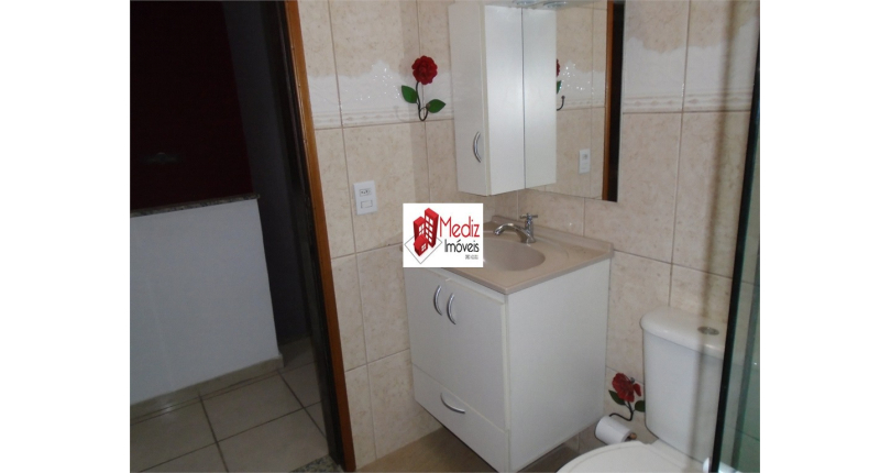  Sobrado à venda no Parque São Domingos na Rua João Veloso de Oliveira 235 no Condomínio Primavera 