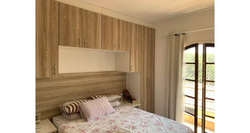 Sobrado à venda no Jardim Líbano na Rua Professor Araújo Coelho