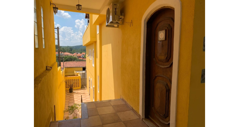 Sobrado à venda no Jardim Líbano na Rua Professor Araújo Coelho