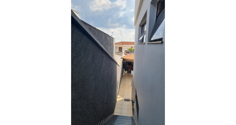 Sobrado à venda no Parque São Domingos na Rua Artur Bastos